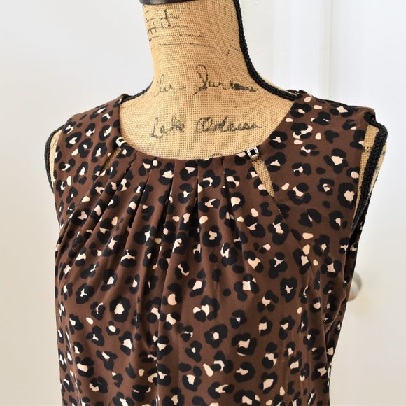 NEW! Tommy Hilfiger Animal Print Pleated Top. - Picture 6 of 8